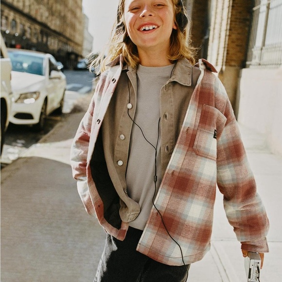 Zara Quilted checked overshirt Red and Gray Plaid Shirt 9/10Y - Picture 3 of 9